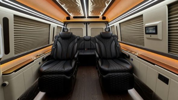 8 passenger sprinter van inside des moines