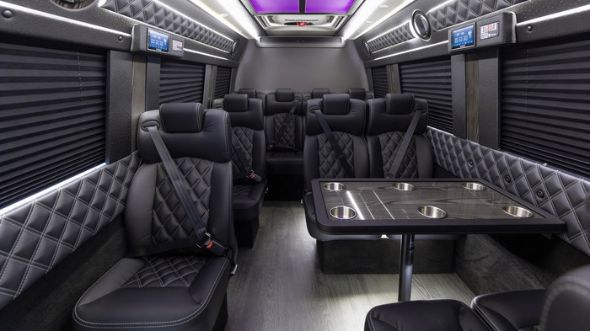 des moines 15 passenger sprinter van interior
