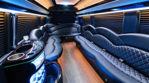 des moines sprinter limousine interior